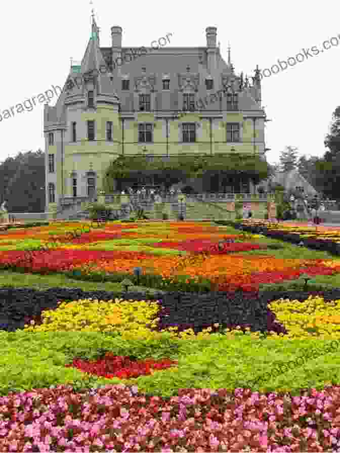 Majestic Biltmore Estate With Its Sprawling Gardens Greater Than A Tourist Kitty Hawk North Carolina USA: 50 Travel Tips From A Local (Greater Than A Tourist North Carolina Series)